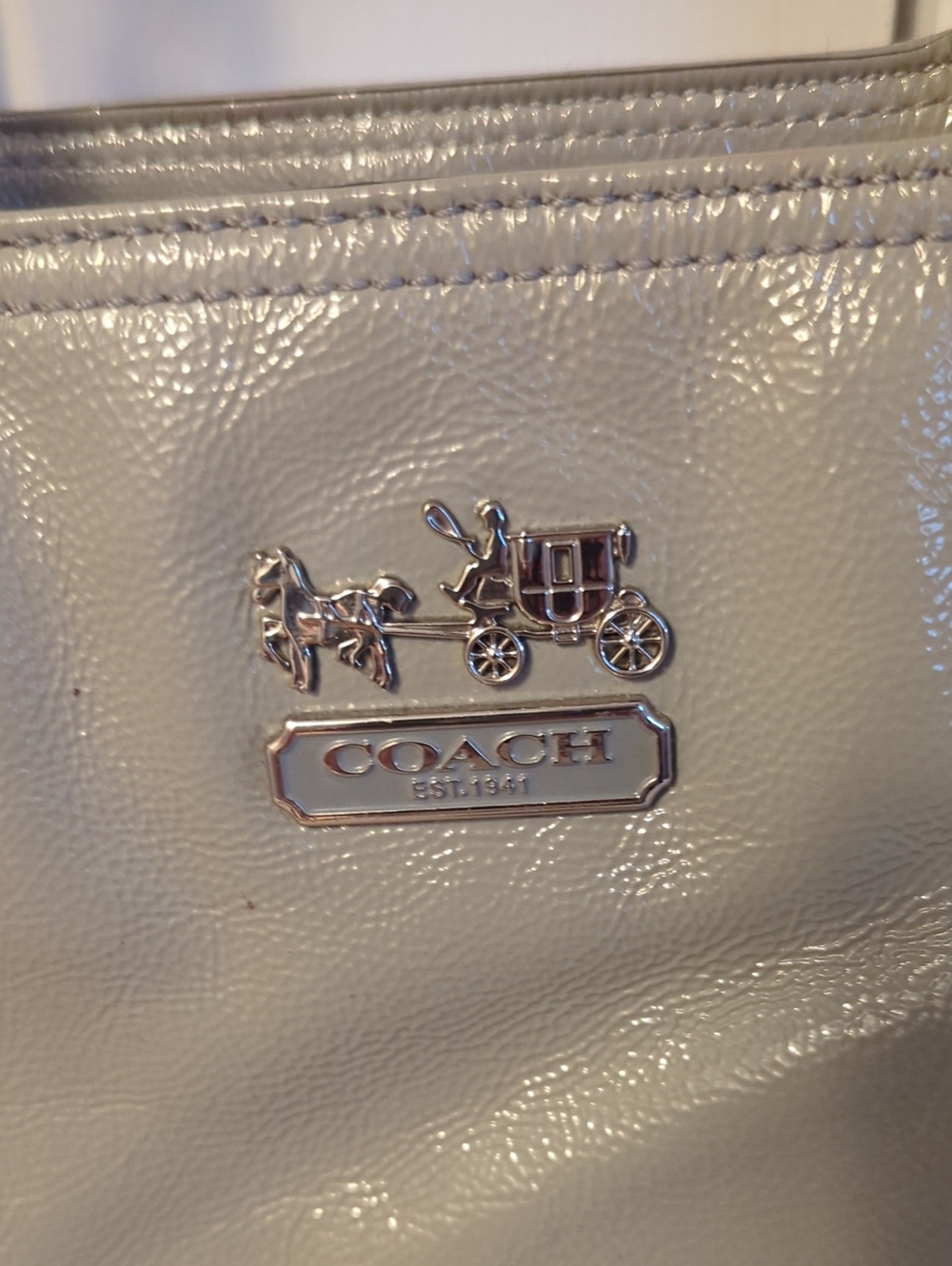 Coach Tote Bag in Silver Patent Leather - Picture 2 of 10